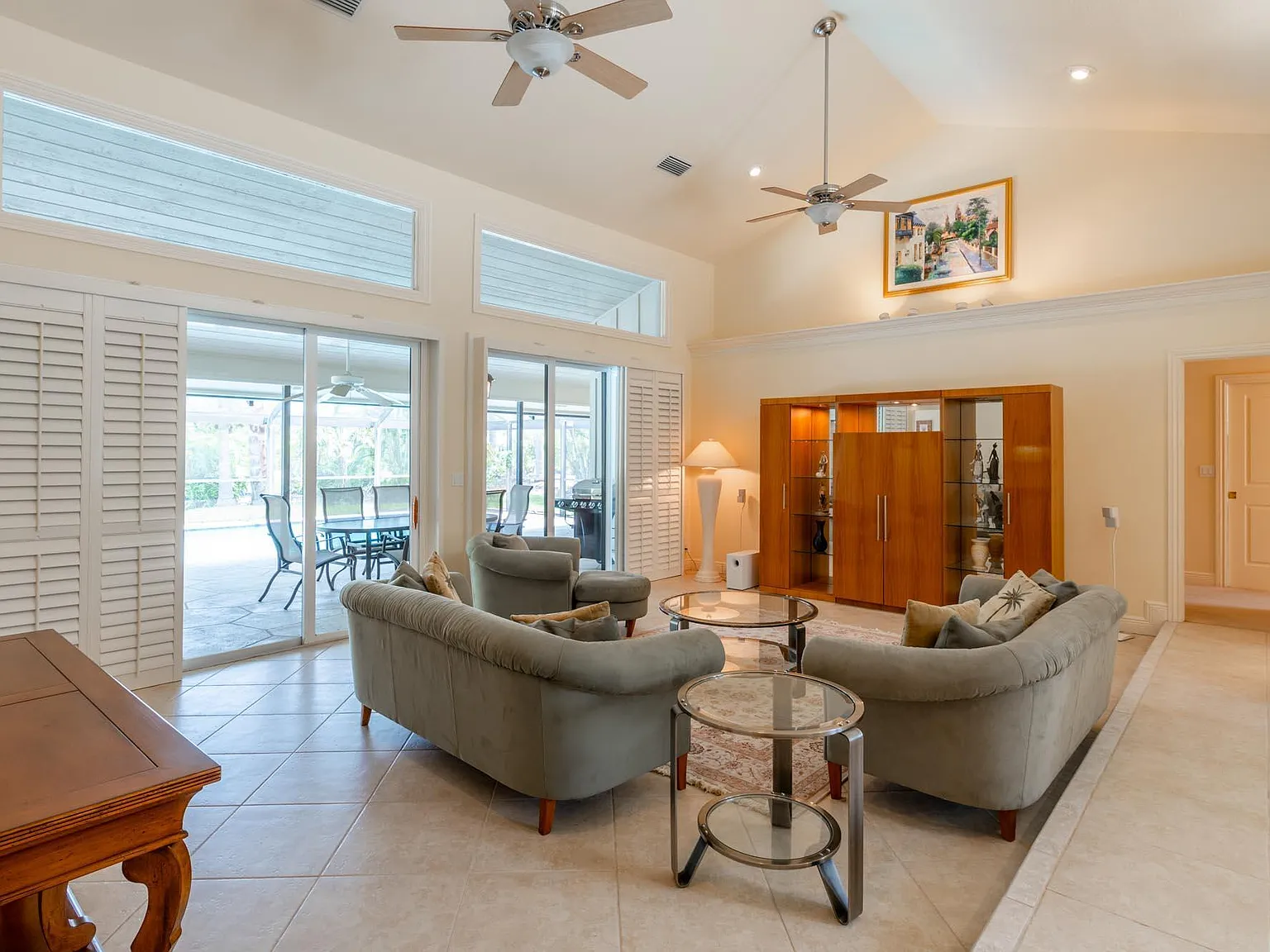 3 bed, 3.0 bath, 1932 sqft, $13,000 — Photo 3