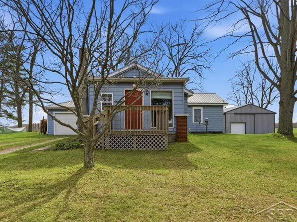 5800 N Hope Rd, Hope, MI 48628