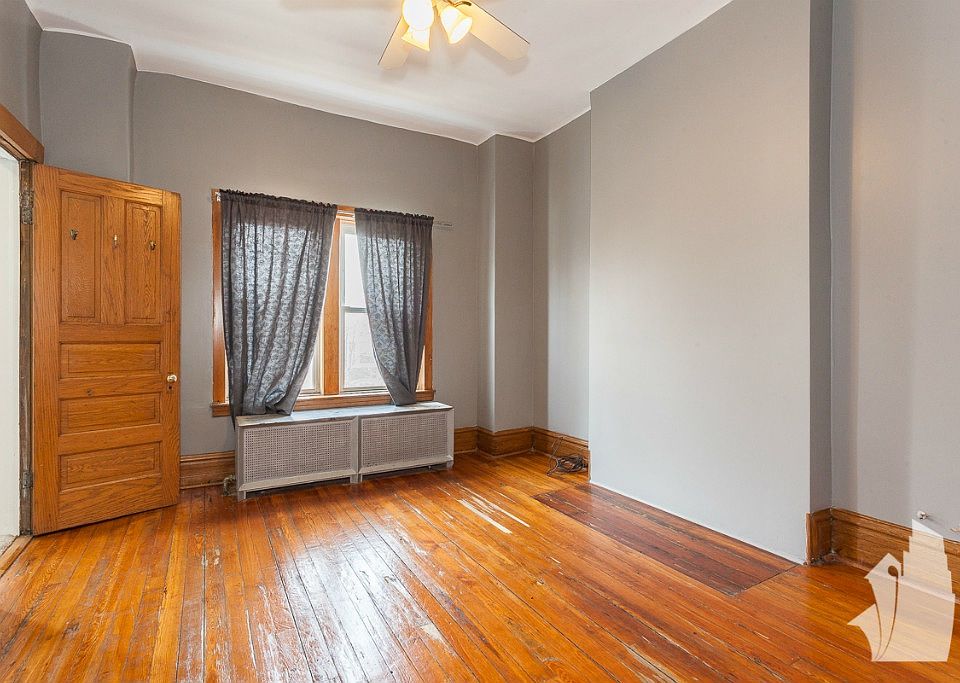 1st image of 1320 N Artesian Ave APT 2