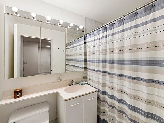 5th image of 2 S End Ave APT 3V
