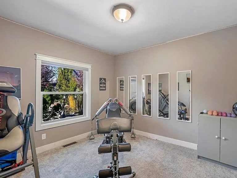 2043 Prospector Way — Photo 10