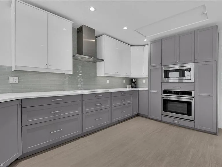 2143 Marina Dr — Photo 6