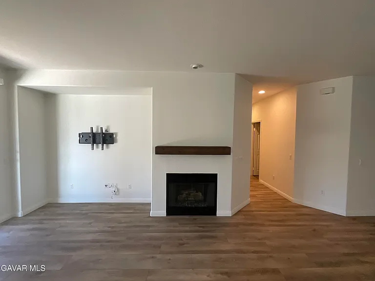 6126 W Avenue K1 — Photo 6