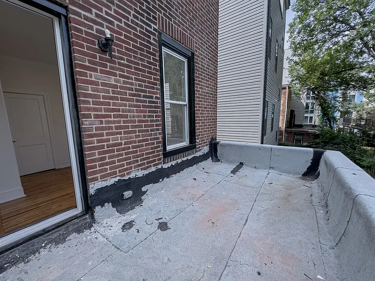 1223 N Franklin St #2R — Photo 42