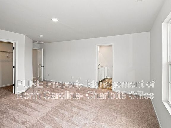 4th image of 386 Hollingswood Dr