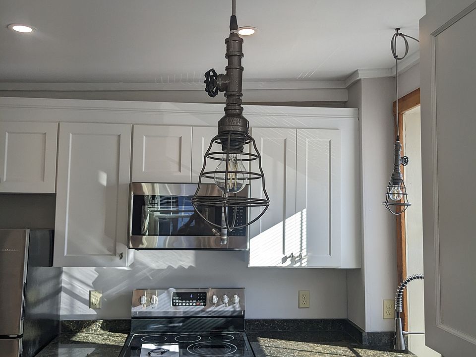 1st image of 1 Sutton St #2E