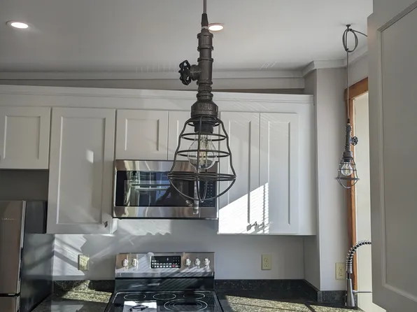 1 Sutton St #2E, Northbridge, MA 01534