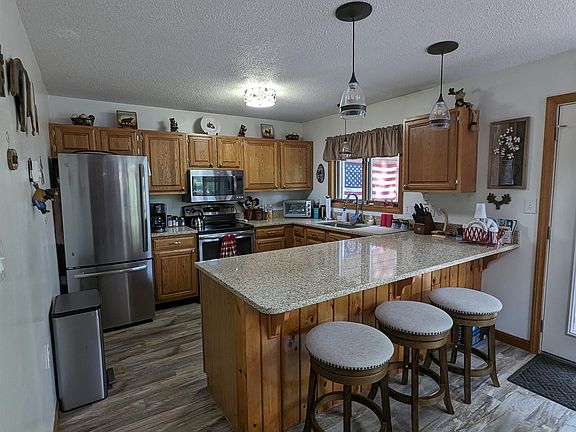2nd image of 17 Cascade Dr #282