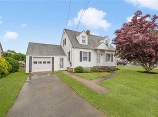289 Judson St, Tiverton, RI 02878