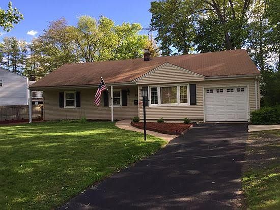 1st image of 20 Fellswood Dr