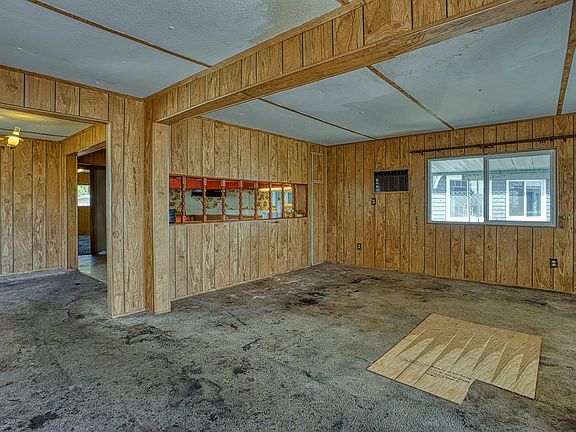 3rd image of 2355 Brommer St Space 18