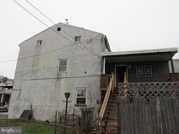 4th image of 1427 Sellers St #29