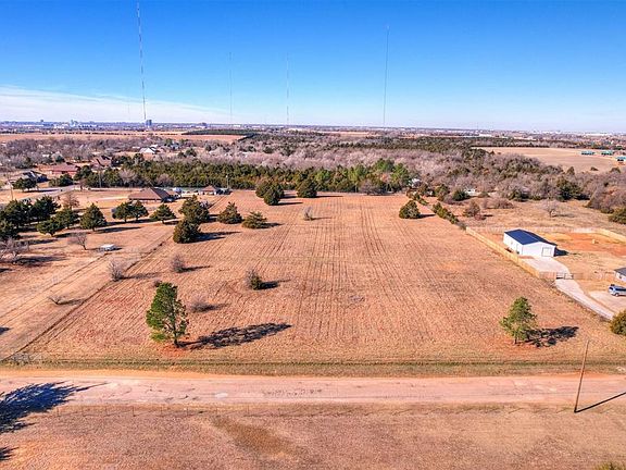 4th image of N Hassett Rd