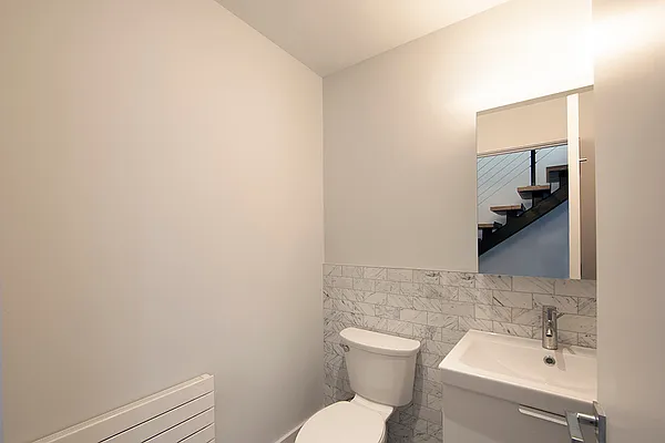 Rented by R New York | media 11