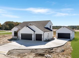 8849 Saffron Cv, Fort Wayne, IN 46818