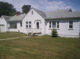2605 Lee St, Hopewell, VA 23860