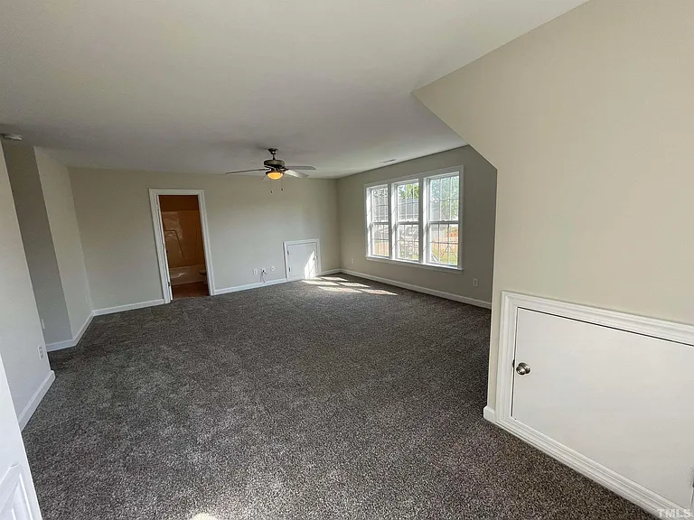 112 Worthington Ct — Photo 40