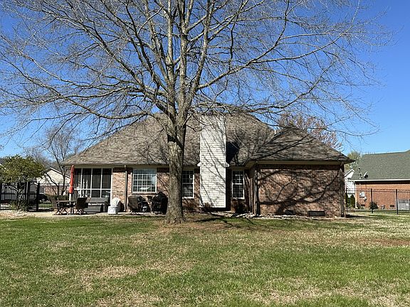 5th image of 107 Wellesley Ct