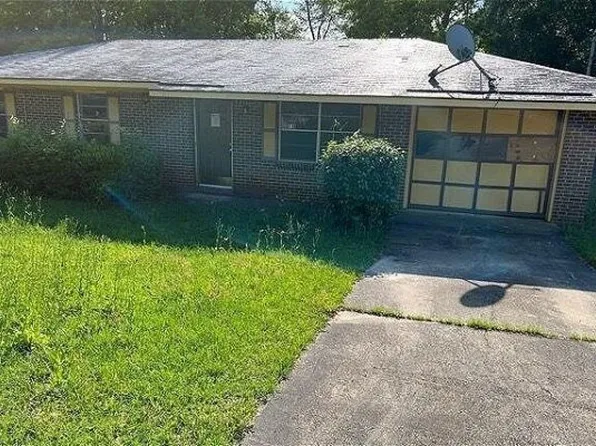 73 Sussie St, Webb, AL 36376