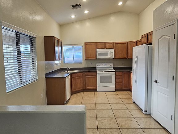 2nd image of 3985 E Shadow Branch Dr
