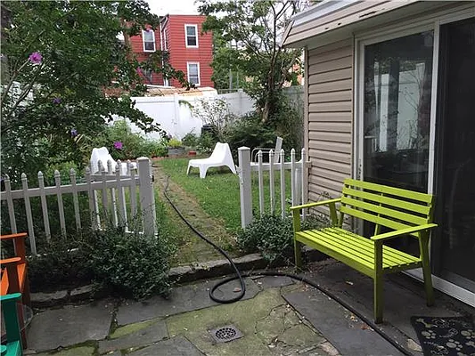 Rented by David Francis New York LLC | media 27