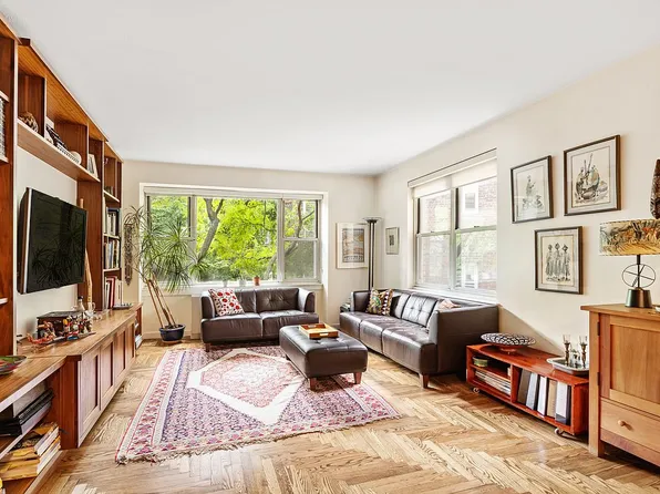 200 E End Ave APT 3M, New York, NY 10128