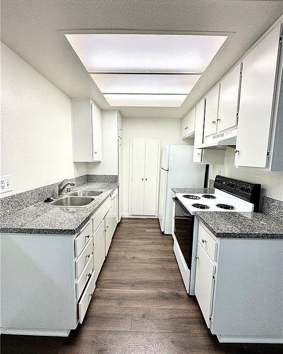 1st image of 960 E Bonita Ave Unit 14