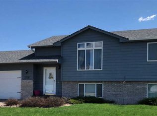 5708 S Anthony Ave, Sioux Falls, SD 57106