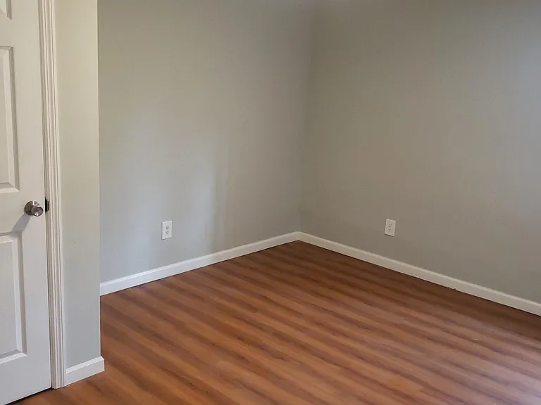 3217 Pinewood Ave #1 — Photo 4