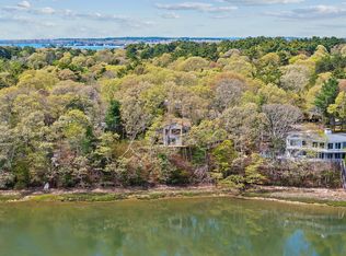 10 Quamhasset Rd, Buzzards Bay, MA 02532