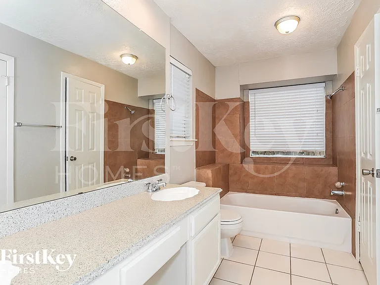 2922 Laurelridge Dr — Photo 11