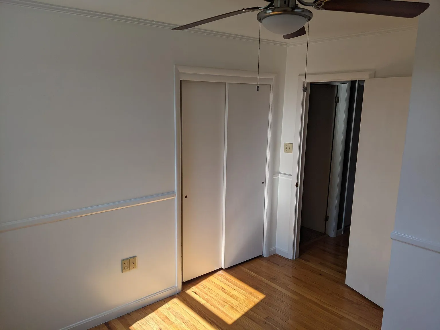 313 Walnut St photo 1
