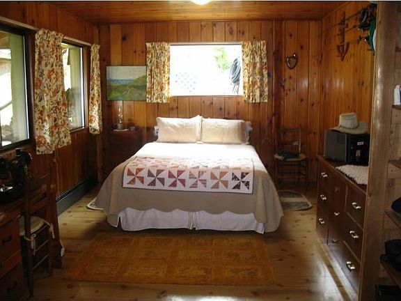 Large, roomy master bedroom on main level