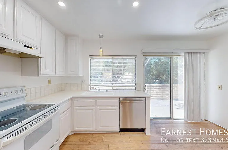 11455 Tampa Ave #168 — Photo 8
