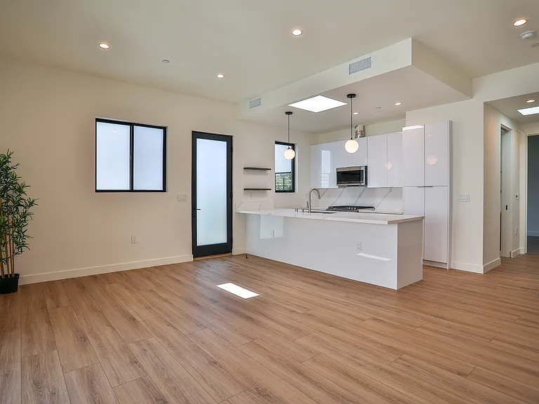Living room & kitchen