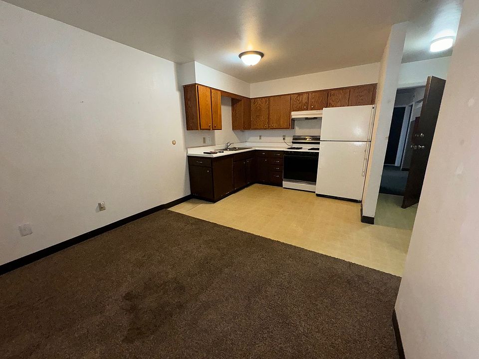 2nd image of 410-485 20th St SE #475-101