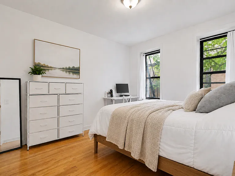 241 Mulberry St #5 — Photo 3