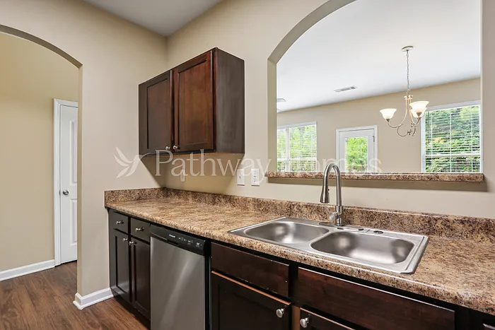 3039 Bonnes Dr — Photo 7