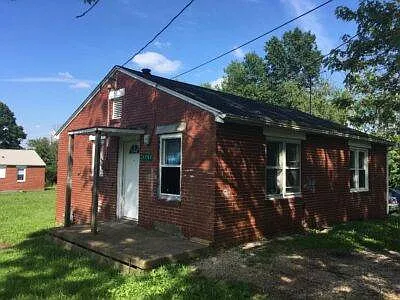 1757 Huron Rd SE Photo 1