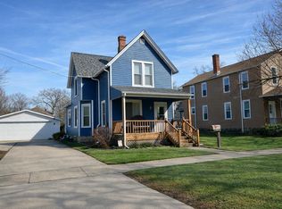 307 S 5th St, Oregon, IL 61061