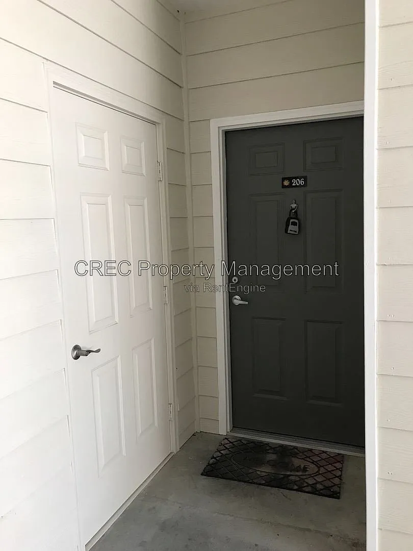 2 bed, 2.0 bath, 1091 sqft, $2,100 — Photo 4