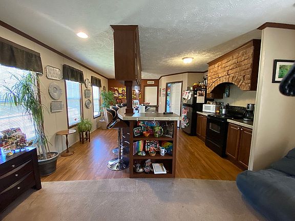 5th image of 224 Canyon Vlg