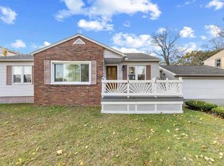 129 Huber Dr, Monroe, MI 48162