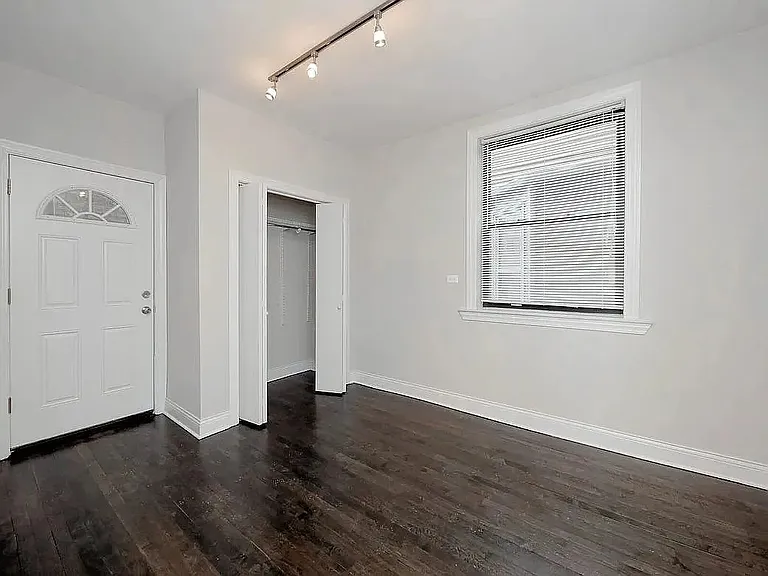 3700 N Bosworth Ave #1 — Photo 7