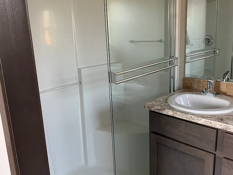 Columbia Villa & Cove — Photo 45