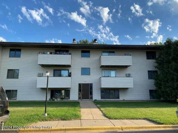 206 Kuchenski Dr APT 5, Dickinson, ND 58601
