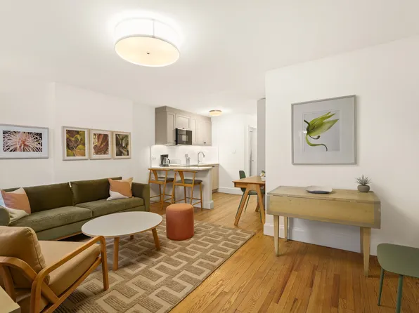 136 East 92nd Street image 3 of 10