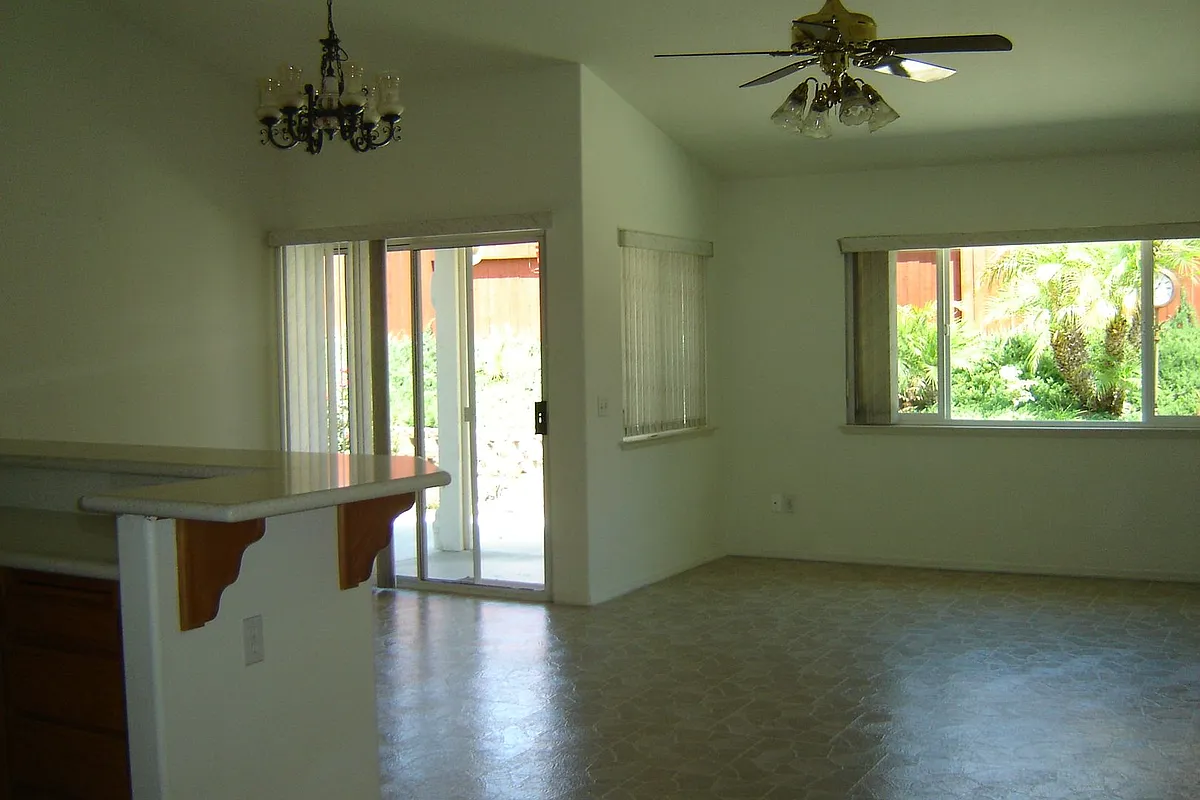 Building Photo - 5501 Starlight Ave