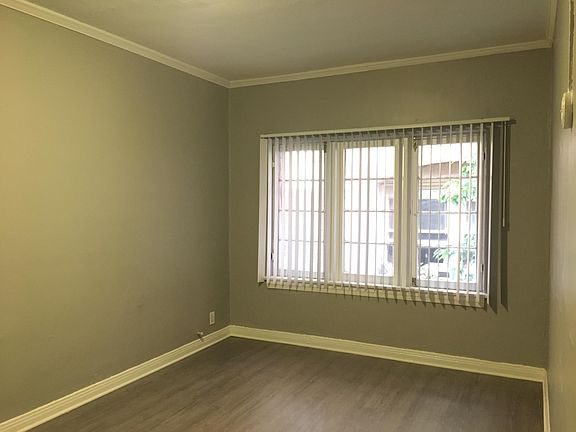 3rd image of 130 N Westmoreland Ave APT 102