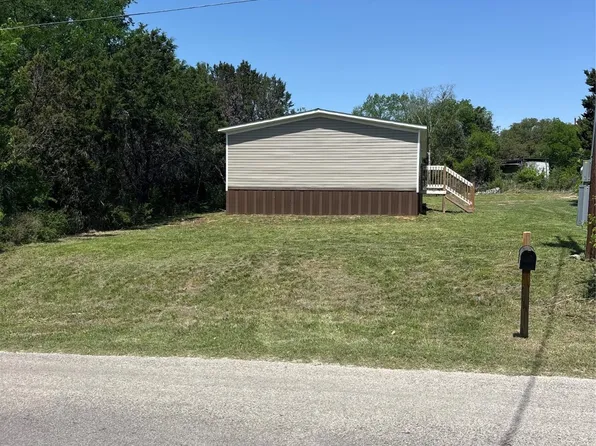 1102 Pawnee Trl, Granbury, TX 76048